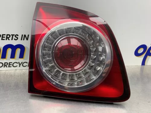 Achterlicht links-8352678