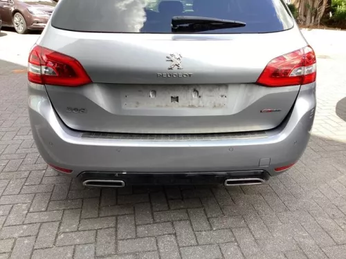 Achterbumper-8354888