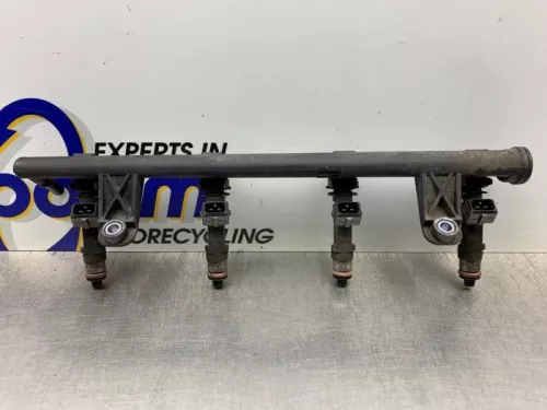 Injector (benzine injectie)-8244371