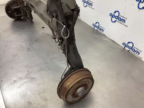 Achteras voorwielaandrijving-8170929