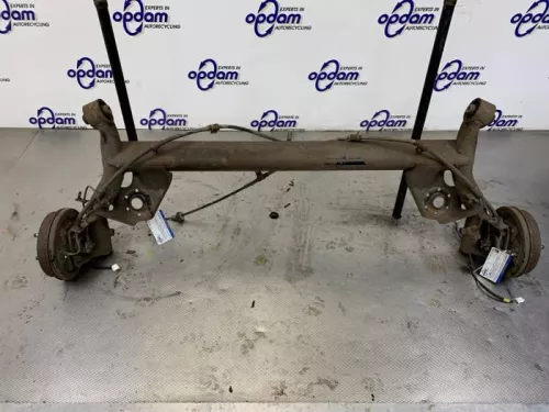 Achteras voorwielaandrijving-8320728