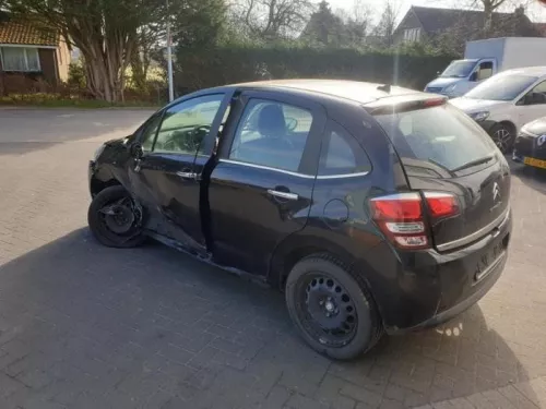 Achteras voorwielaandrijving-7739024