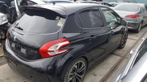 Achteras voorwielaandrijving-7863780