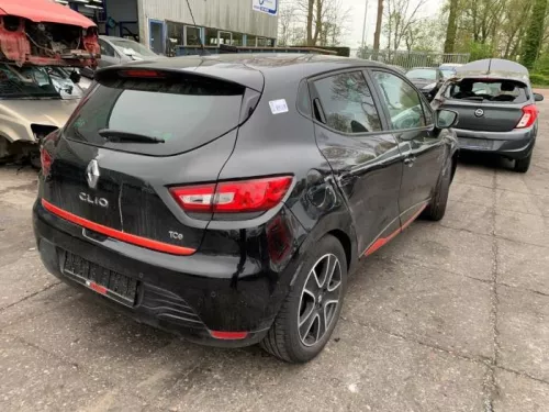 Achterbumper-8318714