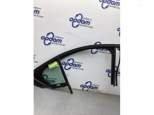 Driehoeks Ruit rechts-achter-8320420