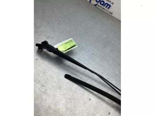 Ruitenwisserarm voor-8276007