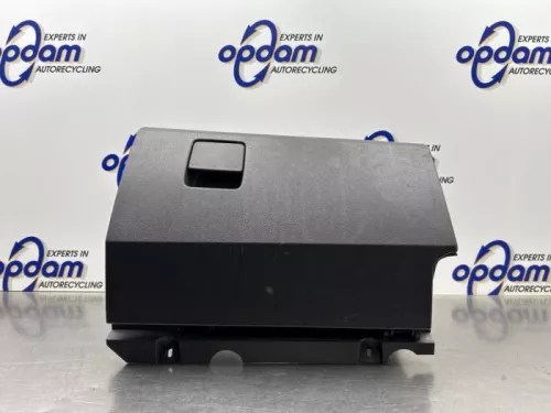 Dashboardkastje-8335701