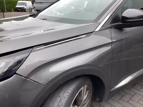 Scherm links-voor-8345222