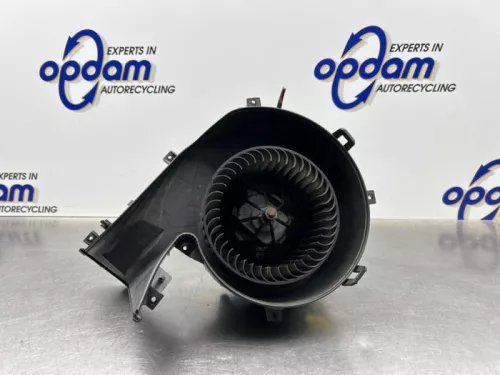 Kachel Ventilatiemotor-8246570