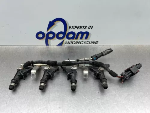 Injector (benzine injectie)-8345359