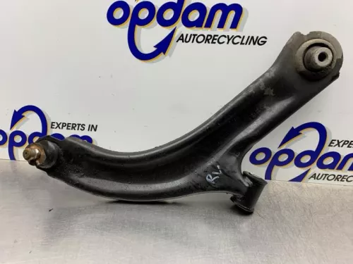 Draagarm onder rechts-voor-8299599