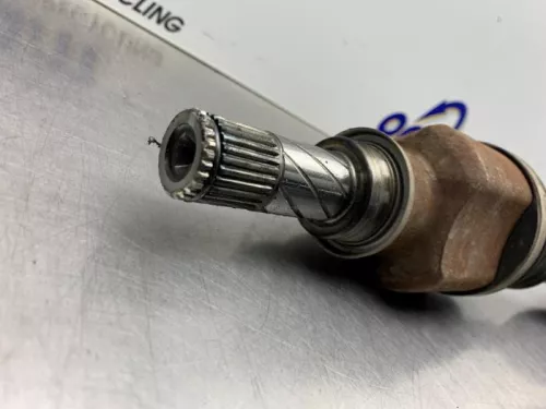 Aandrijfas links-voor Renault 8200618501 jh3172