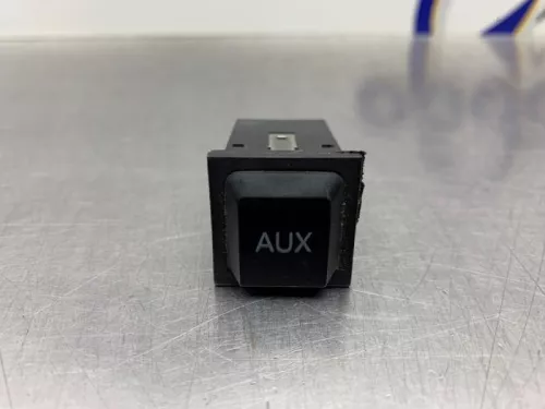 AUX/USB aansluiting-8323638