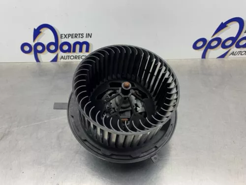 Kachel Ventilatiemotor-8247013