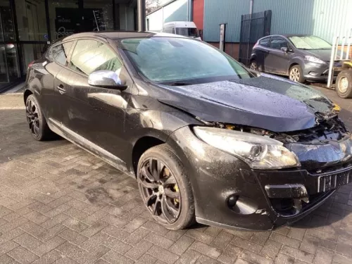 Aandrijfas rechts-voor Renault 391003112r tl4032