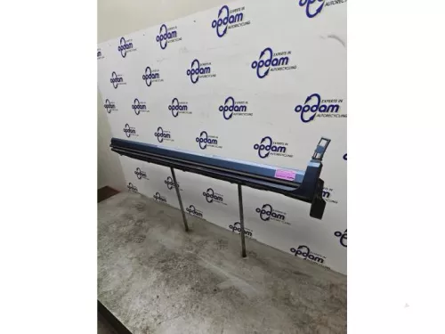 Zijskirt links-8293887