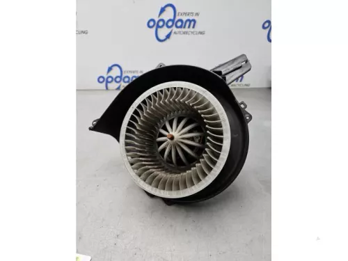 Kachel Ventilatiemotor-8255600