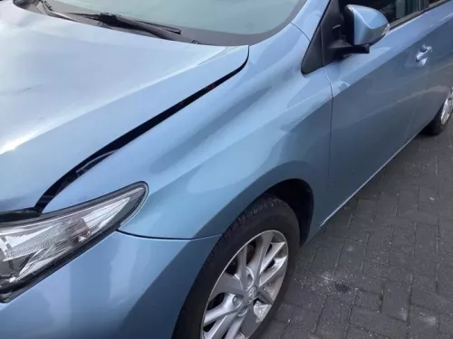 Scherm links-voor-8291950