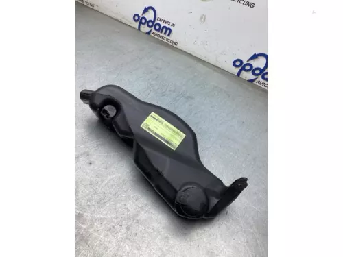 Ruitensproeiertank voor-8216329