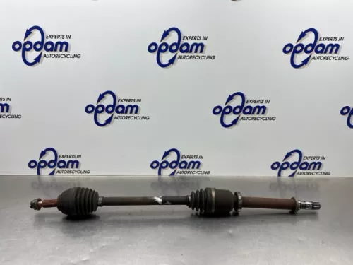 Aandrijfas rechts-voor Renault 8200557126 jh3185