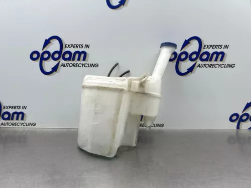 Ruitensproeiertank voor-8331029