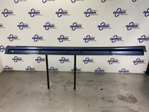 Zijskirt rechts-8238113