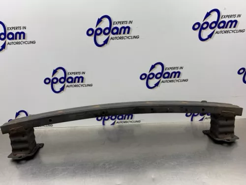 Bumperframe voor-8357160
