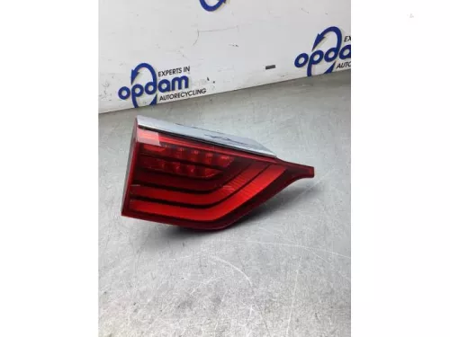 Achterlicht links-8253942