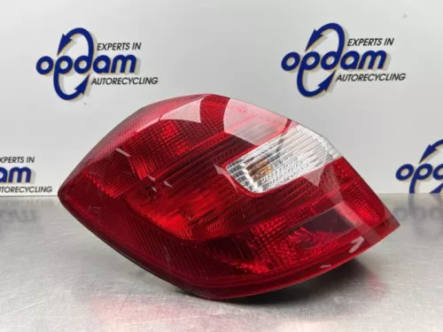 Achterlicht links-8264011