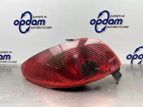 Achterlicht links-8315931