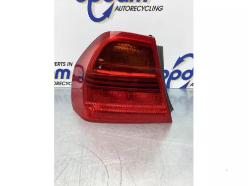 Achterlicht links-6822026