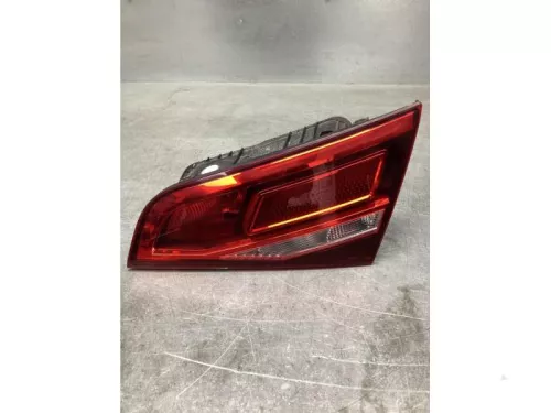 Achterlicht rechts-8240960