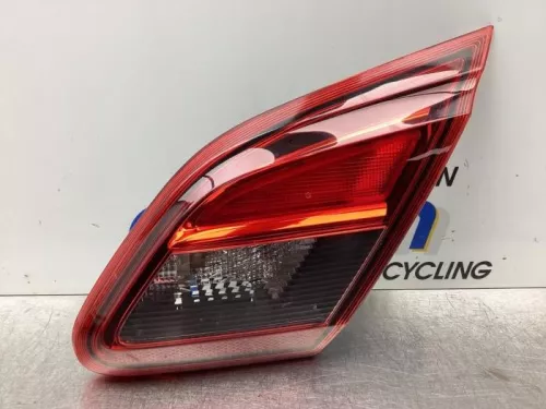 Achterlicht rechts-7610715