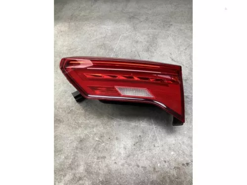 Achterlicht rechts-8136589