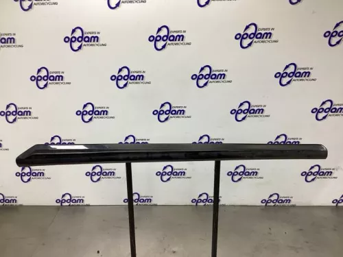 Afdeklijst dorpel rechts-8180437