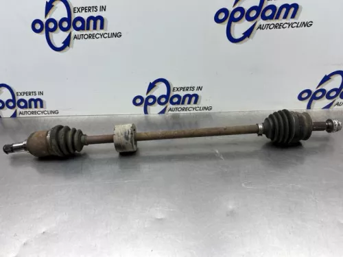 Aandrijfas rechts-voor-8235797