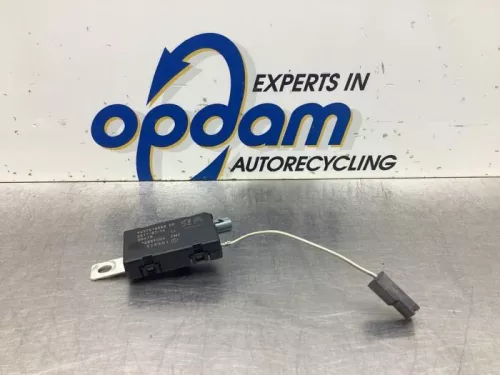 Antenne Versterker-8048634