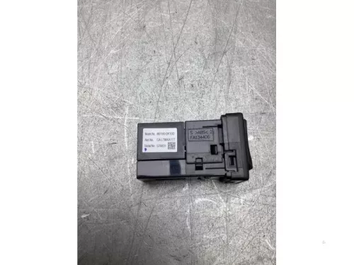 AUX/USB aansluiting-8101570