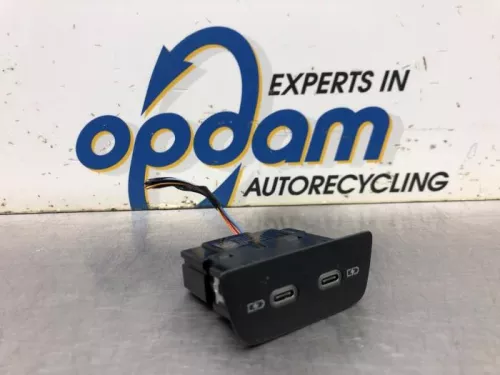 AUX/USB aansluiting-8158117