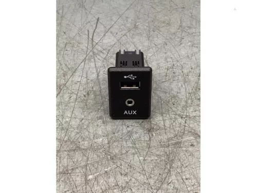 AUX/USB aansluiting-7434945