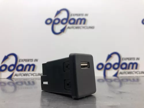 AUX/USB aansluiting-8160979