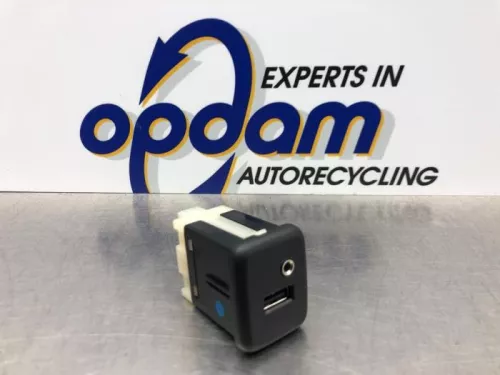 AUX/USB aansluiting-8025105