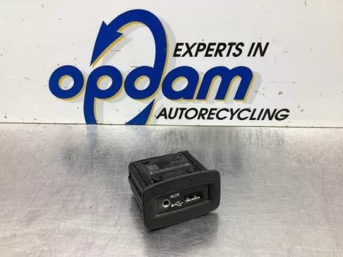 AUX/USB aansluiting-5597897