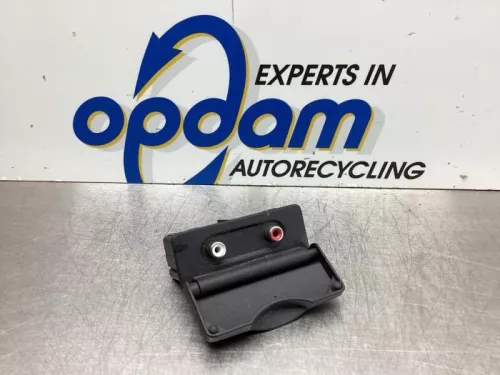 AUX/USB aansluiting-8053395