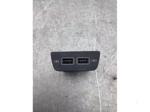 AUX/USB aansluiting-8223764