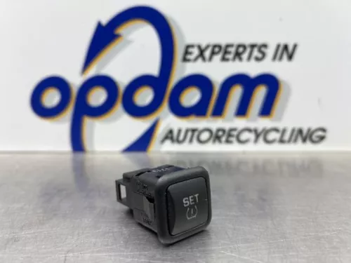 Bandenspanning schakelaar-8264011