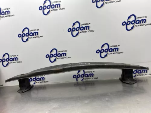 Bumperframe voor-8368967