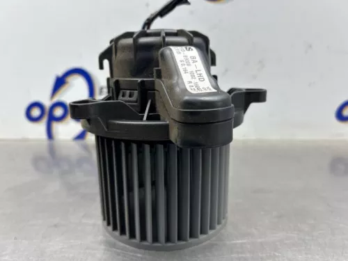 Kachel Ventilatiemotor-8360069