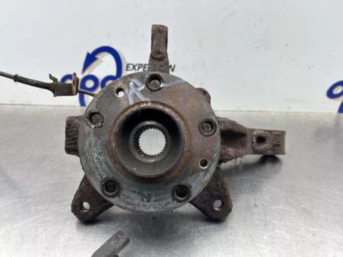 Fusee rechts-voor-8368967