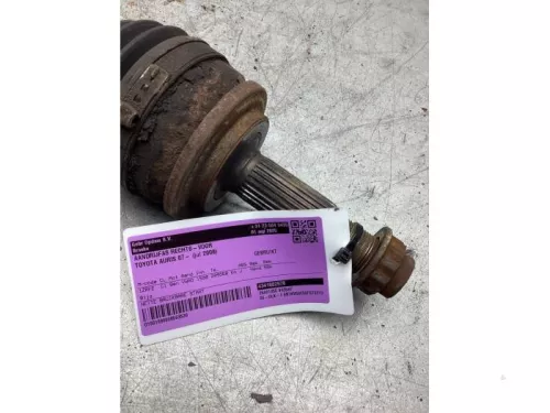 Aandrijfas rechts-voor-8331545